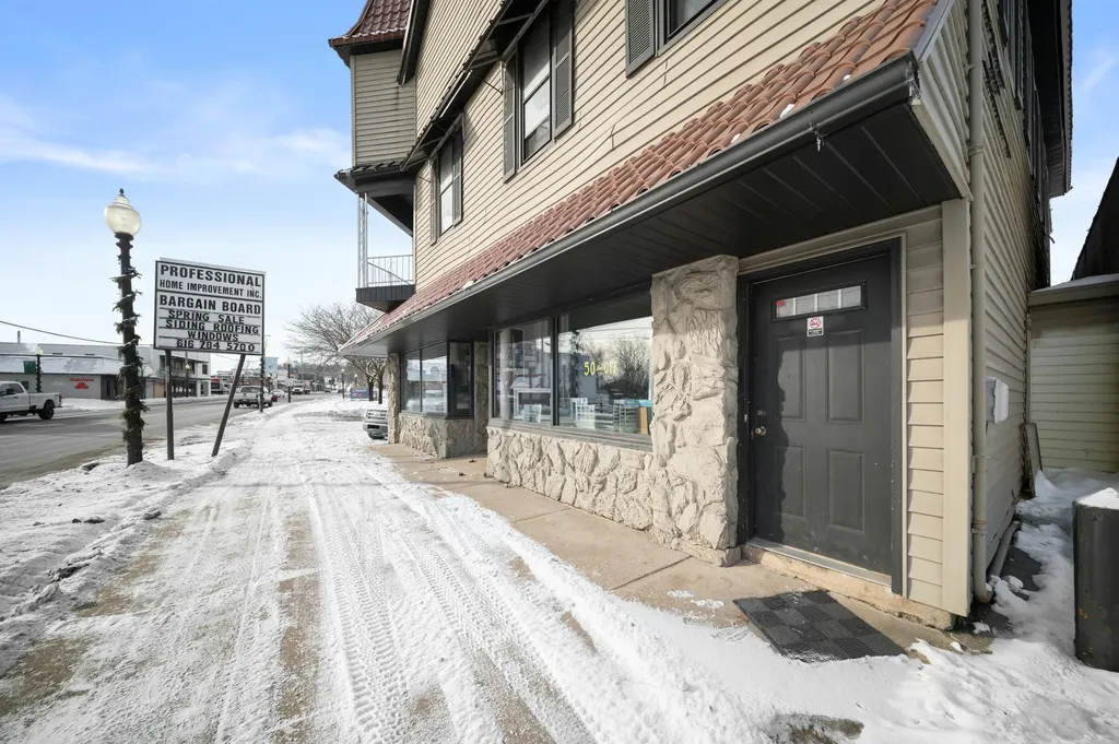 3955 W River Drive NE Plainfield Charter Township MI 49321