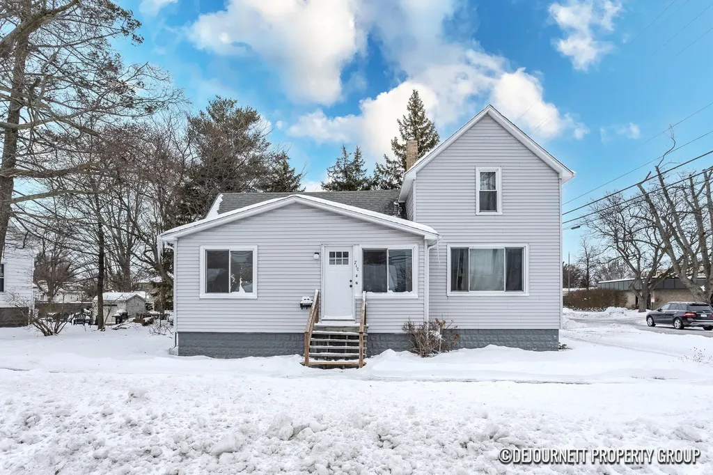 710 Verhoeks Street Grand Haven City MI 49417