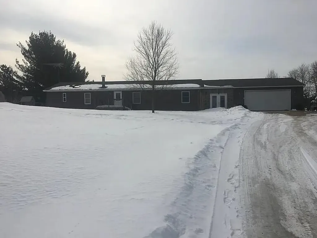 23637 19 Mile Road Green Charter Township MI 49307