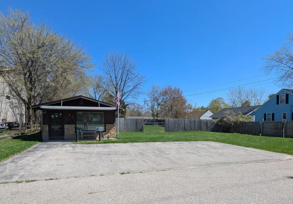 3345 Remembrance Road NW Walker City MI 49534