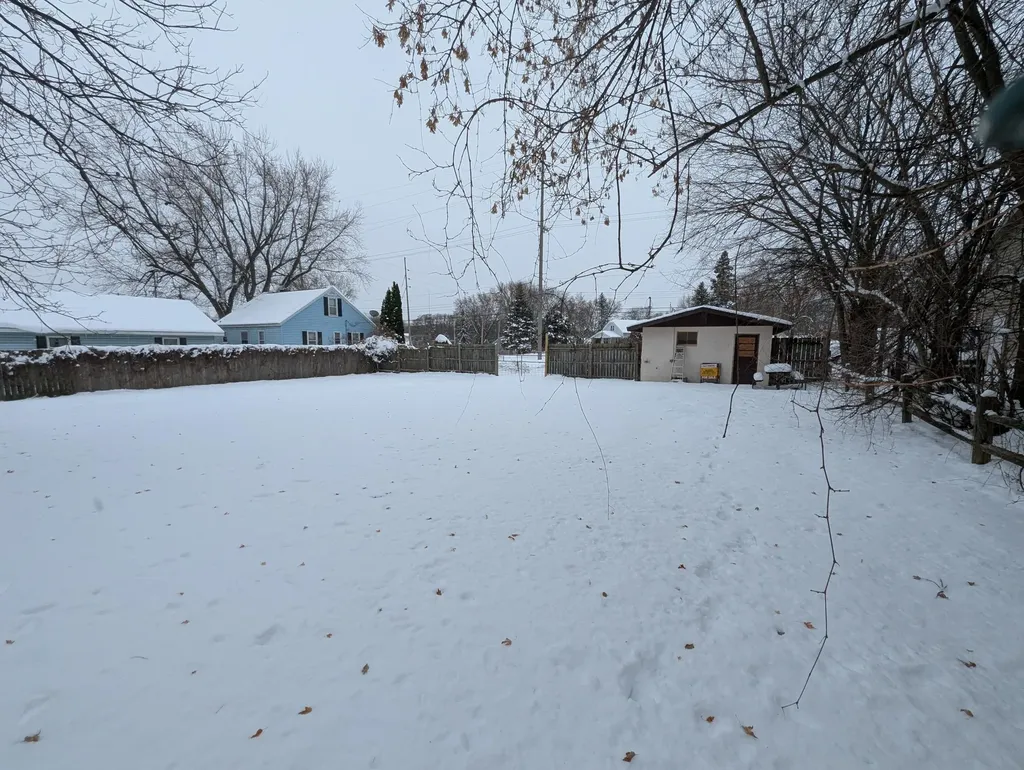 3345 Remembrance Road NW Walker City MI 49534