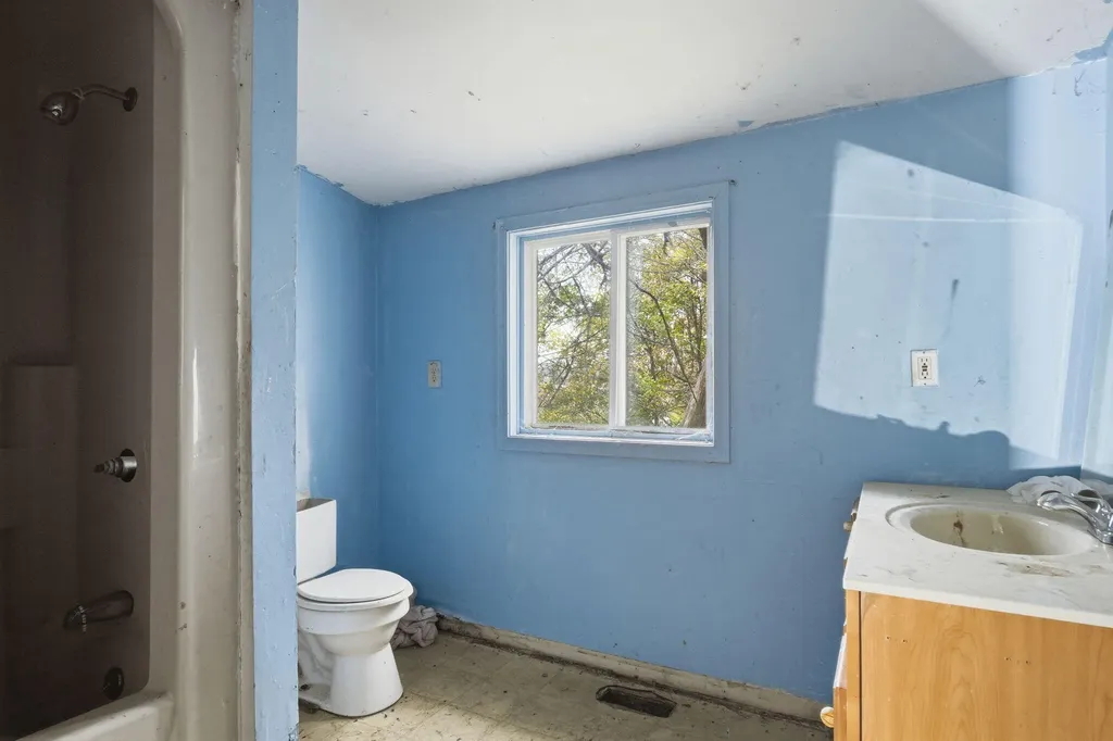 877 Oakland Avenue SW Grand Rapids City MI 49503