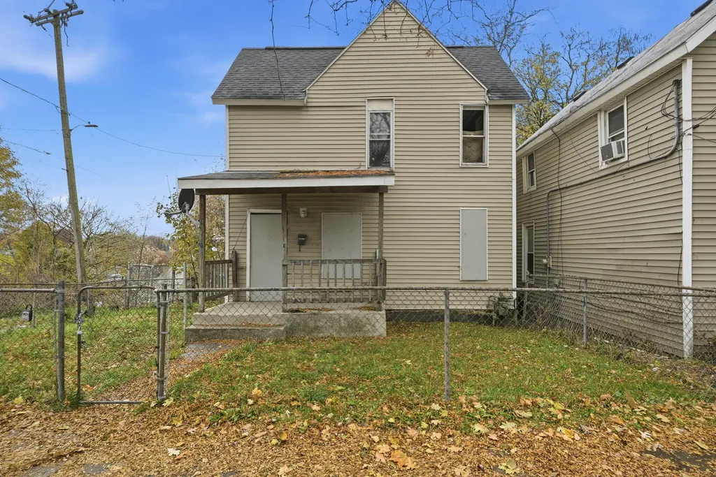 877 Oakland Avenue SW Grand Rapids City MI 49503
