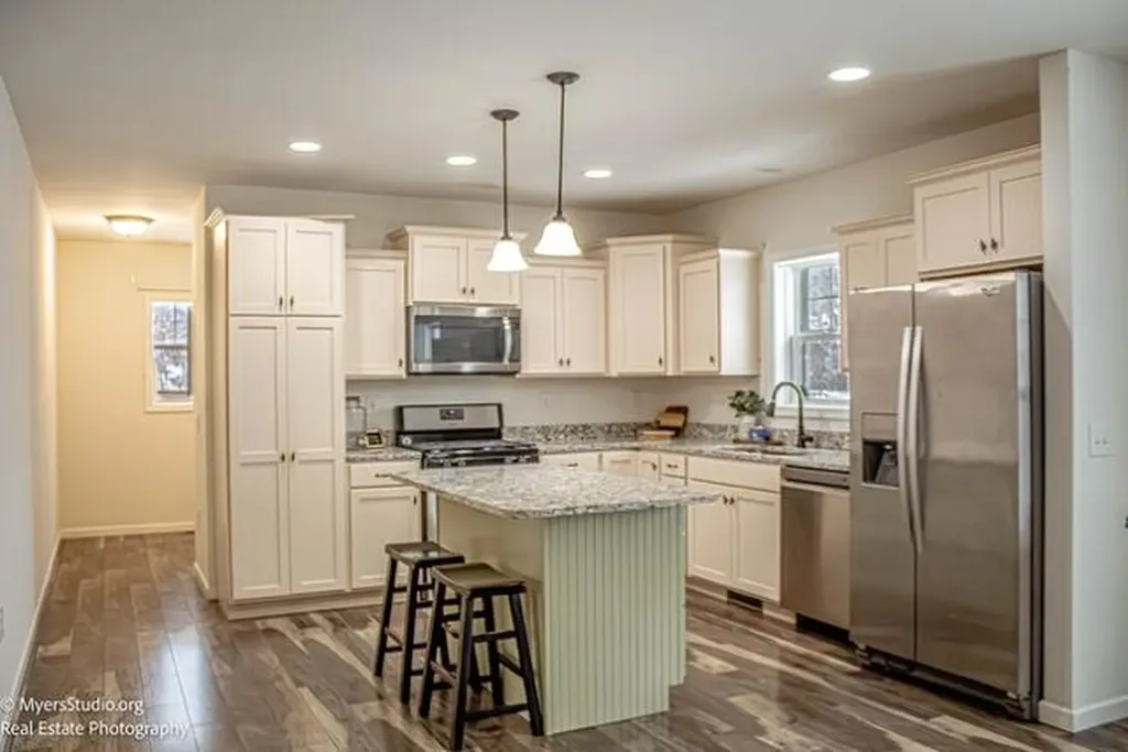 7177 Longview Court Hope Township MI 49046