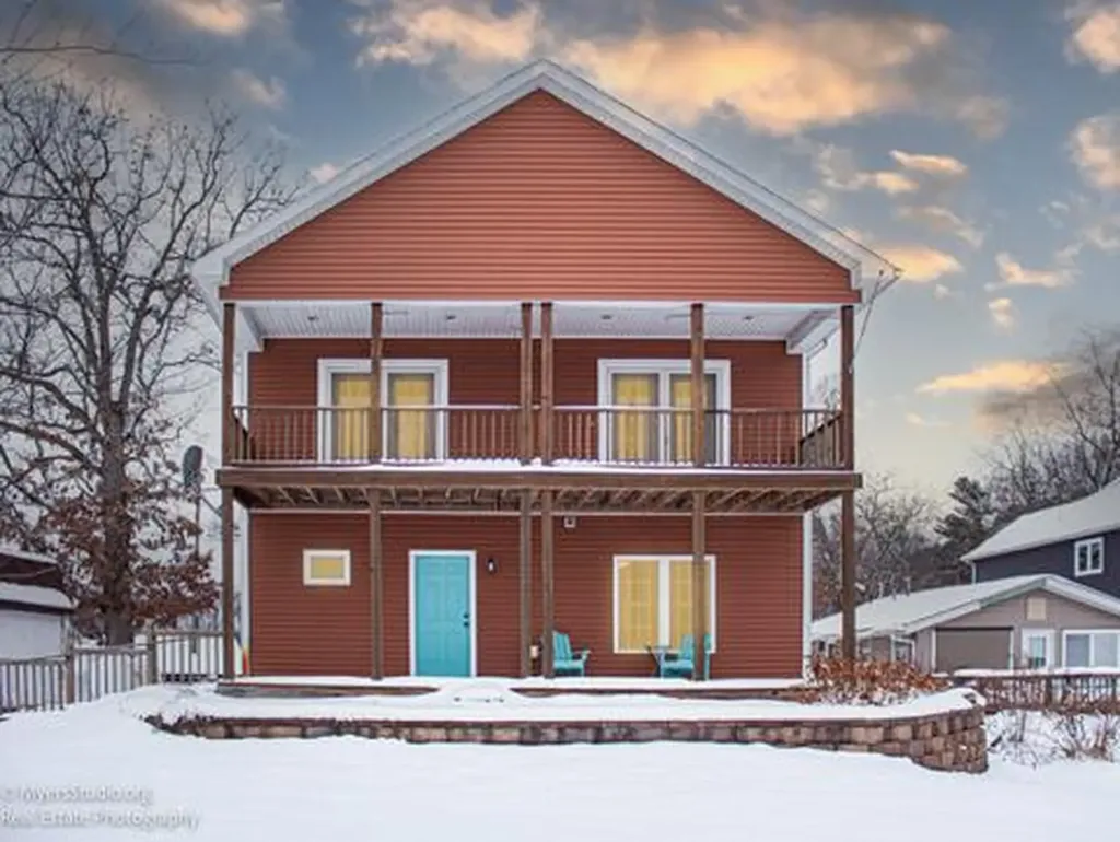 7177 Longview Court Hope Township MI 49046