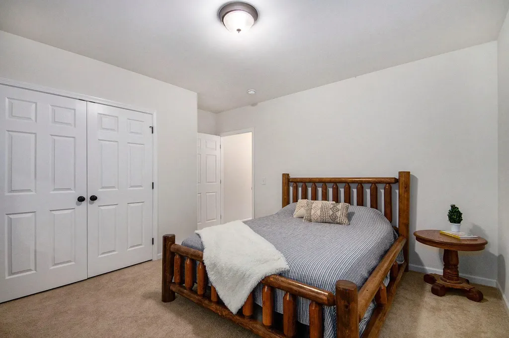 7177 Longview Court Hope Township MI 49046