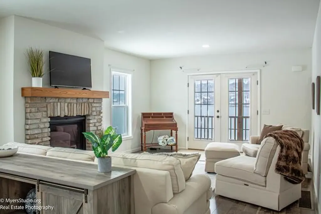 7177 Longview Court Hope Township MI 49046