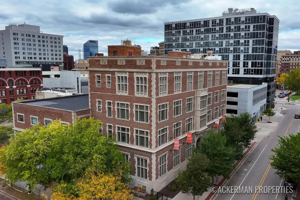25 Sheldon Avenue SE Grand Rapids City MI 49503