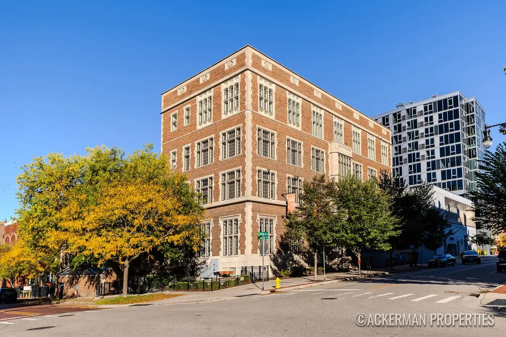 25 Sheldon Avenue SE Grand Rapids City MI 49503