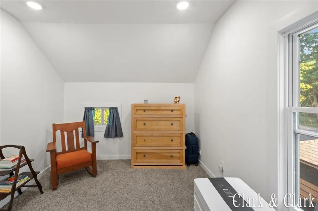 536 E Bond Street Hastings City MI 49058