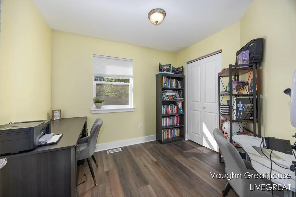 2905 Woodside Avenue SE Grand Rapids City MI 49508