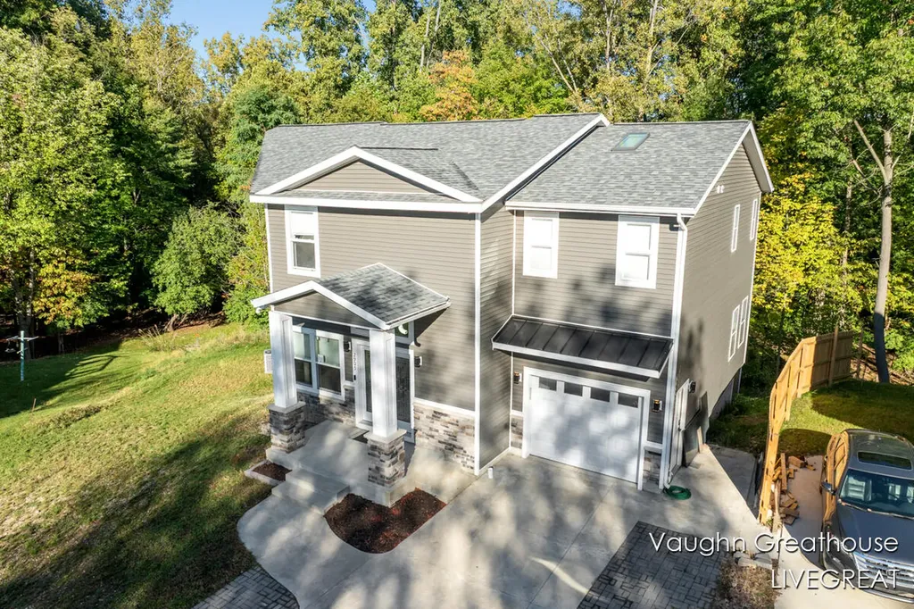 2905 Woodside Avenue SE Grand Rapids City MI 49508