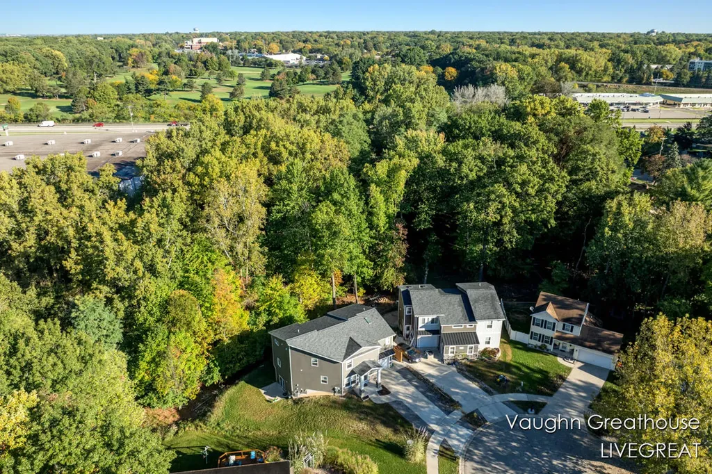 2905 Woodside Avenue SE Grand Rapids City MI 49508