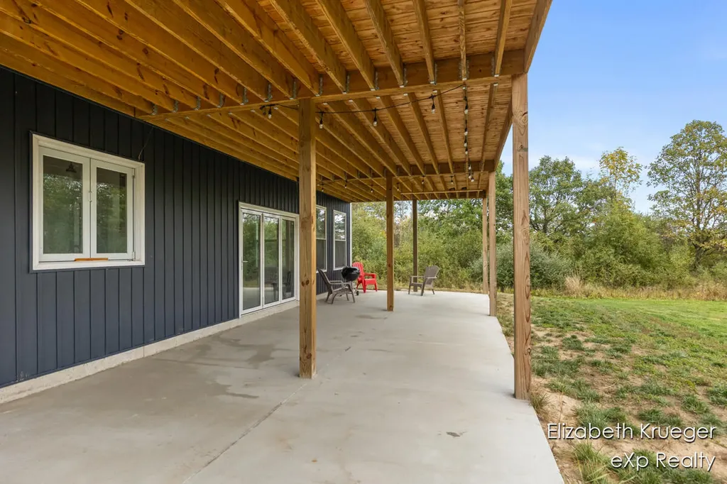 8586 66th Street SE Caledonia Township MI 49302