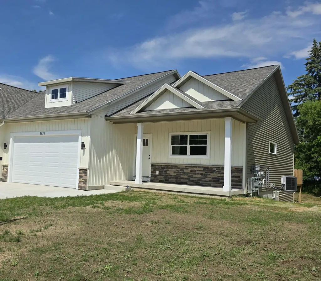 1978 Aspen Valley Lane Ionia City MI 48846