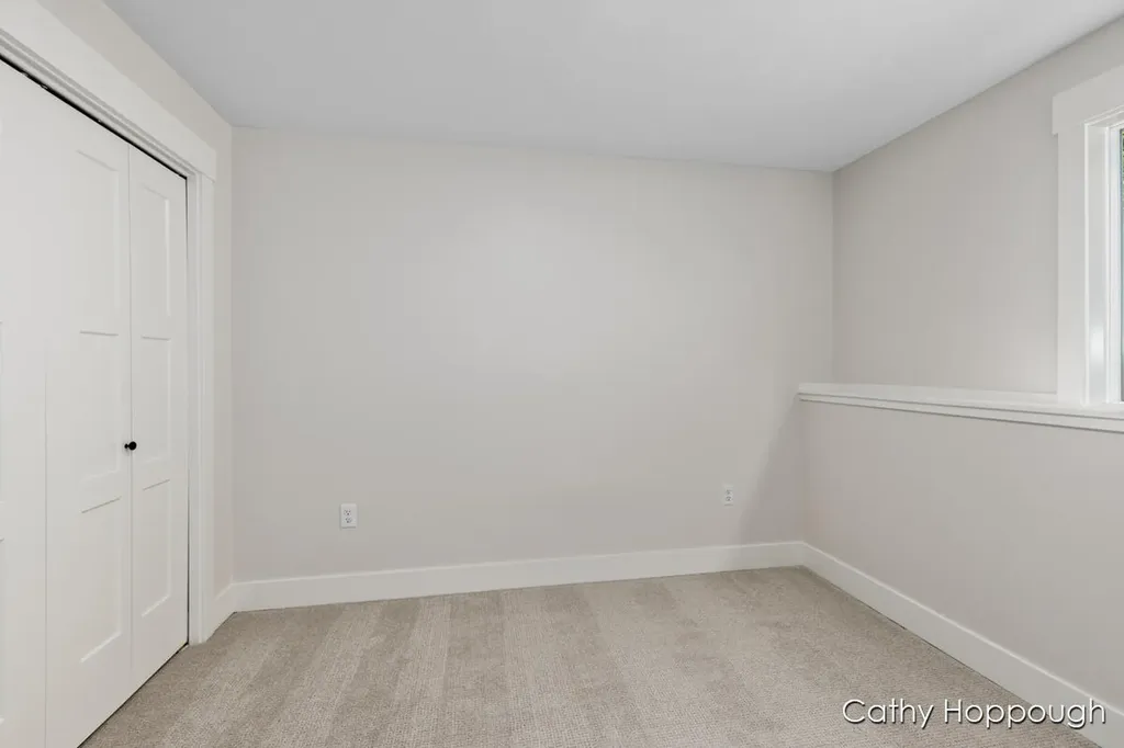 1978 Aspen Valley Lane Ionia City MI 48846