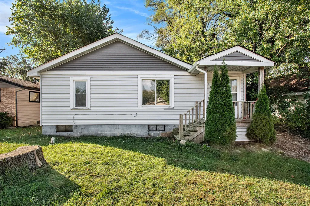 1638 Superior Street Niles City MI 49120