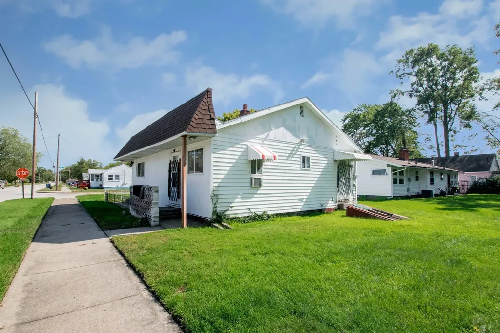 2301 Jarman Street Muskegon Heights City MI 49444