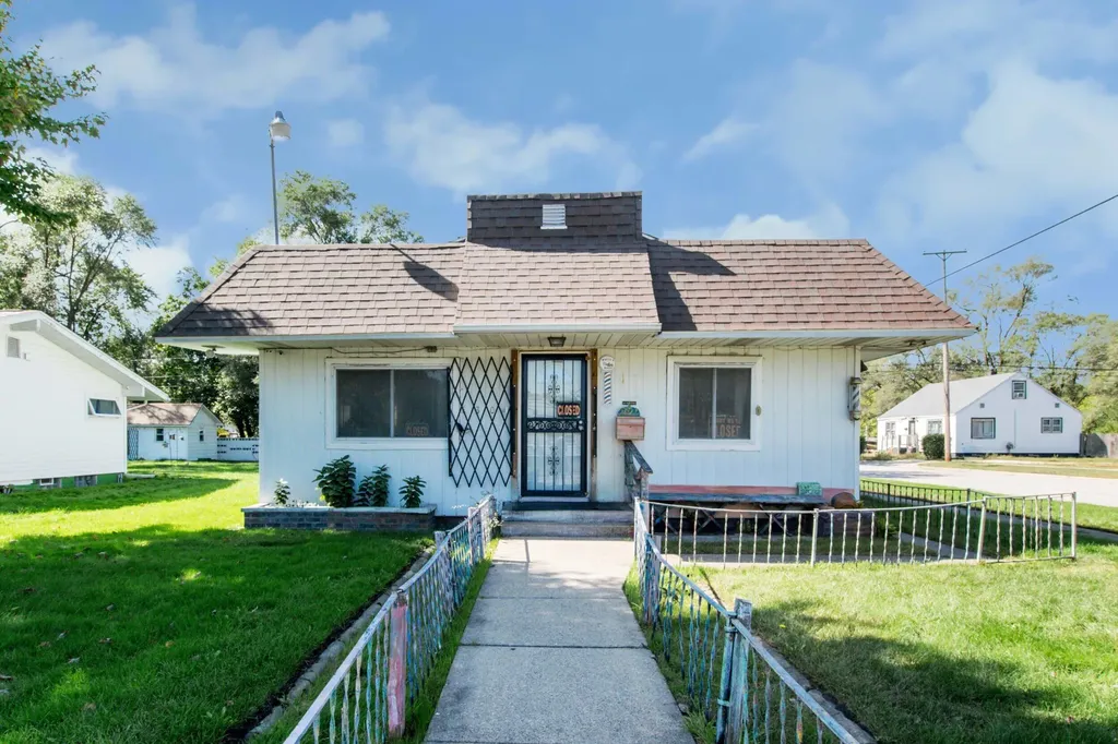 2301 Jarman Street Muskegon Heights City MI 49444