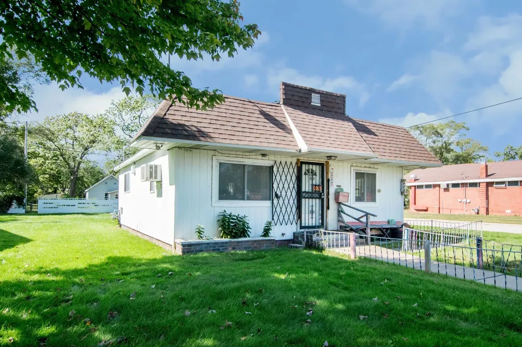 2301 Jarman Street Muskegon Heights City MI 49444