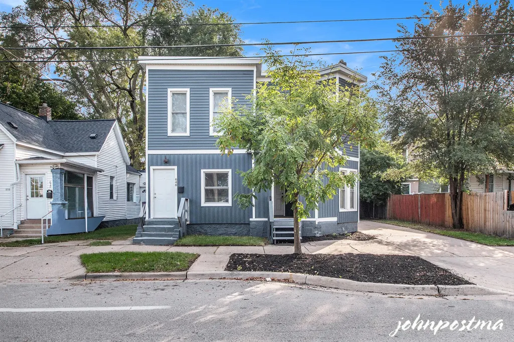 646 Broadway Avenue NW Grand Rapids City MI 49504