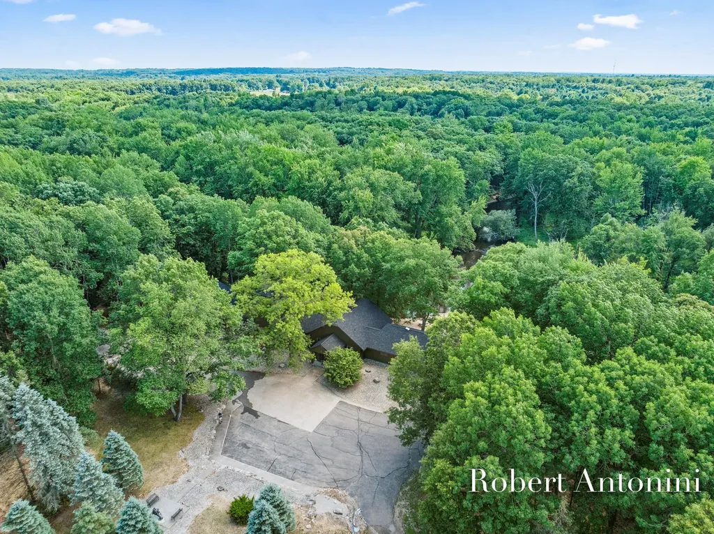 4751 S Johnson Road Montcalm Township MI 49326