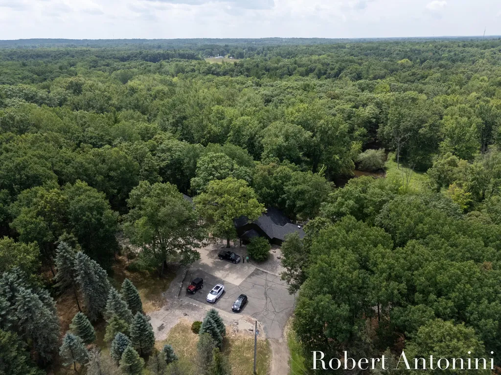 4751 S Johnson Road Montcalm Township MI 49326