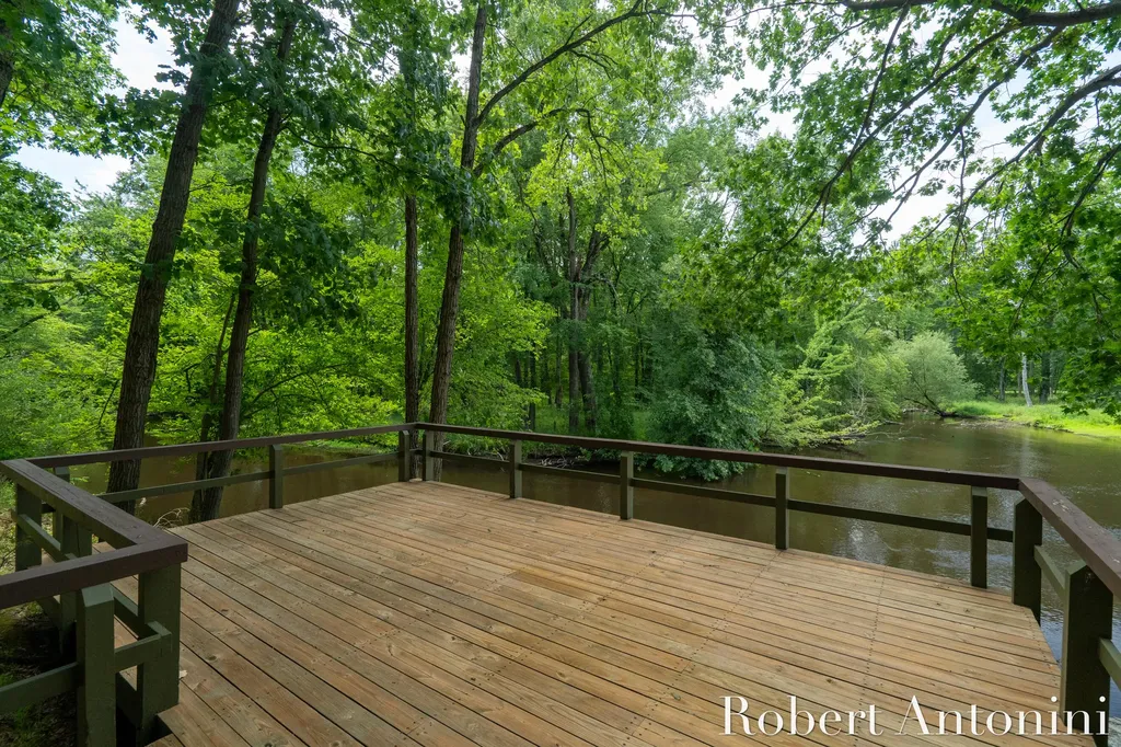 4751 S Johnson Road Montcalm Township MI 49326