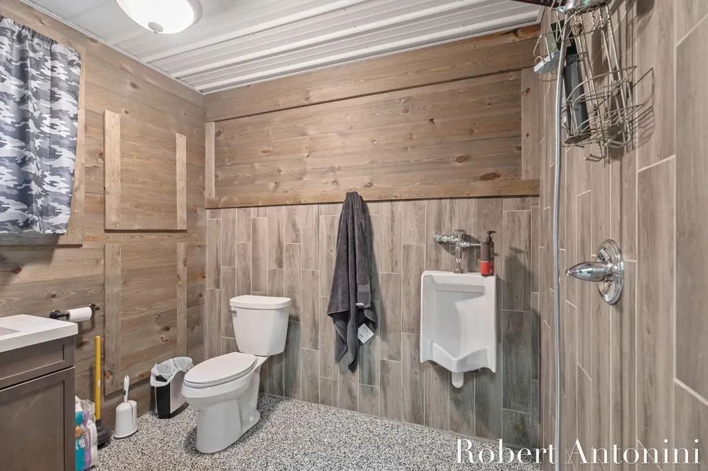 4751 S Johnson Road Montcalm Township MI 49326