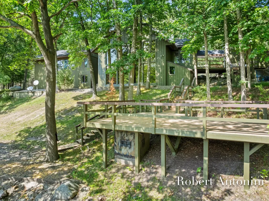 4751 S Johnson Road Montcalm Township MI 49326