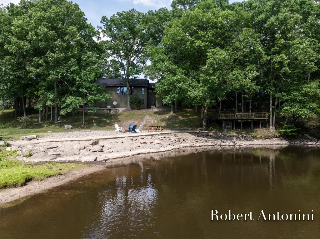 4751 S Johnson Road Montcalm Township MI 49326