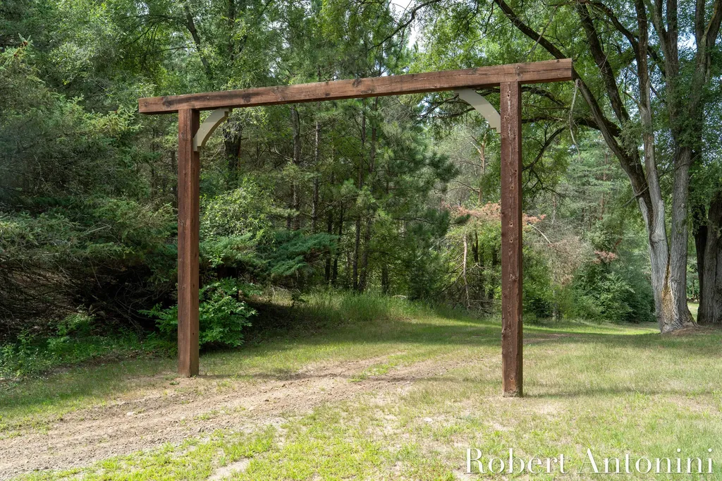 4751 S Johnson Road Montcalm Township MI 49326