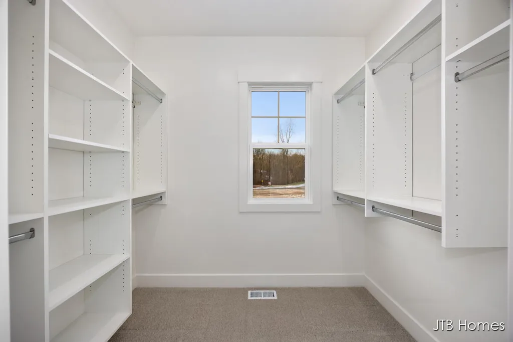 5871 Valley Point Drive SE Caledonia Township MI 49316