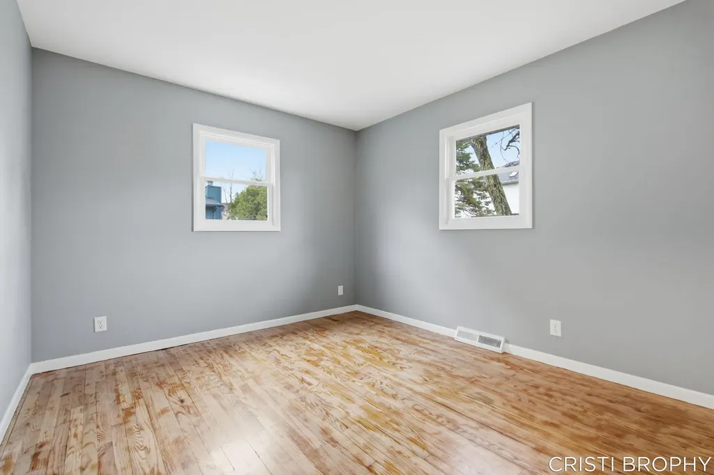 2538 Berwyck Road SE East Grand Rapids City MI 49506
