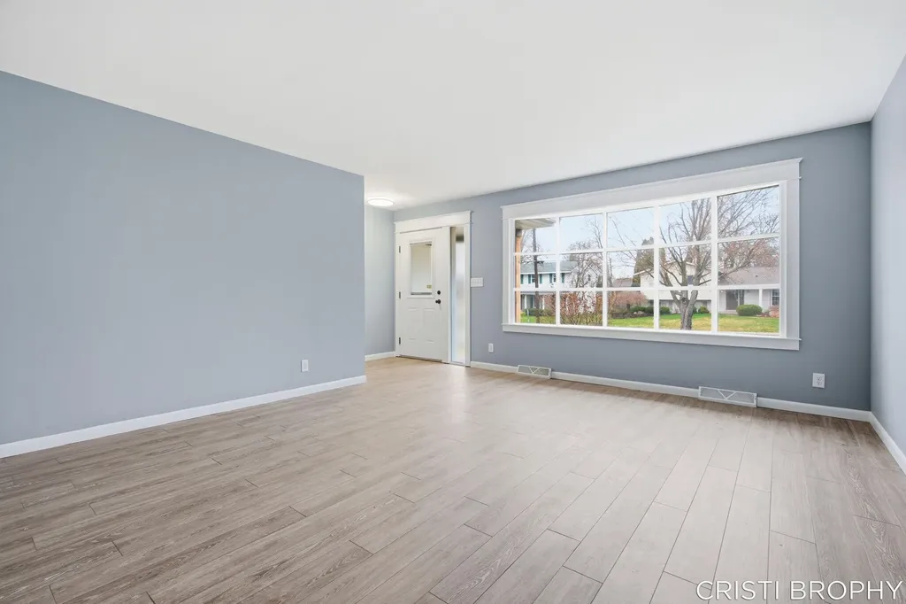2538 Berwyck Road SE East Grand Rapids City MI 49506