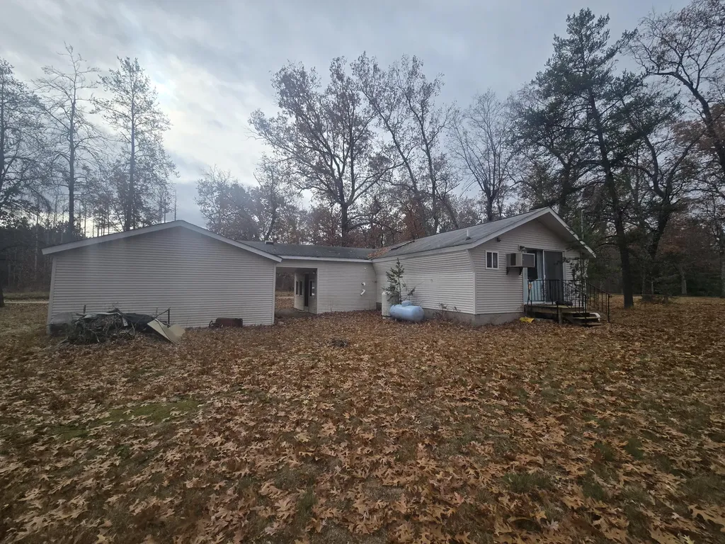 11988 S Shady Grove Drive Lake Township MI 49304