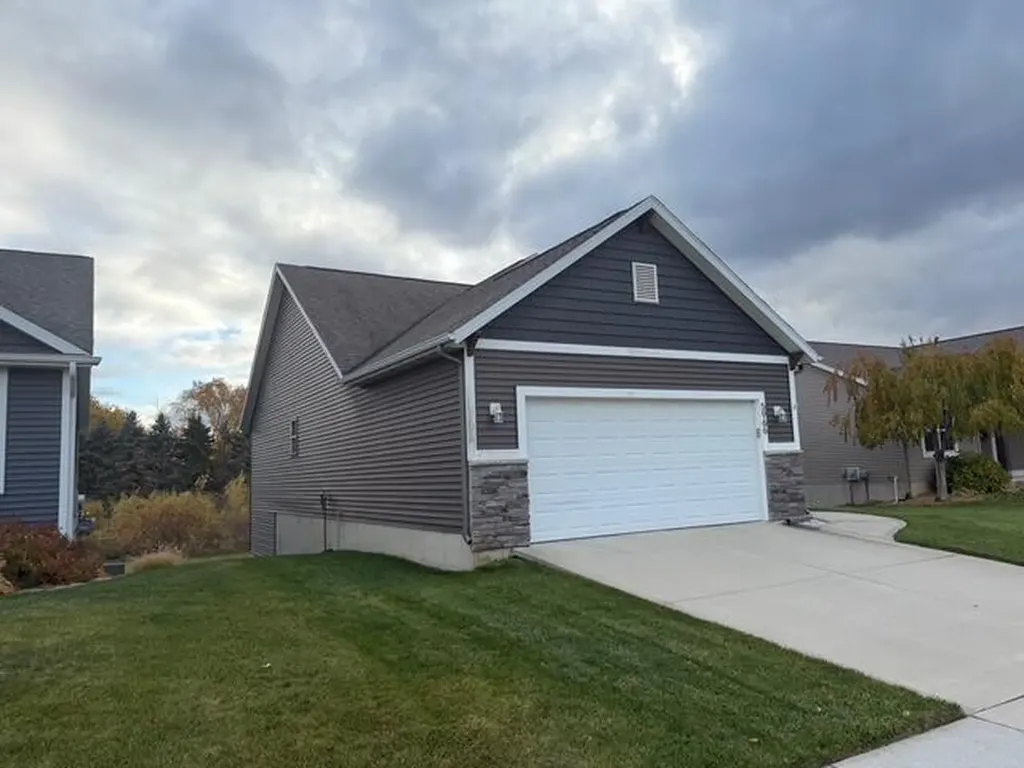5966 Farmview Drive Allendale Charter Township MI 49401