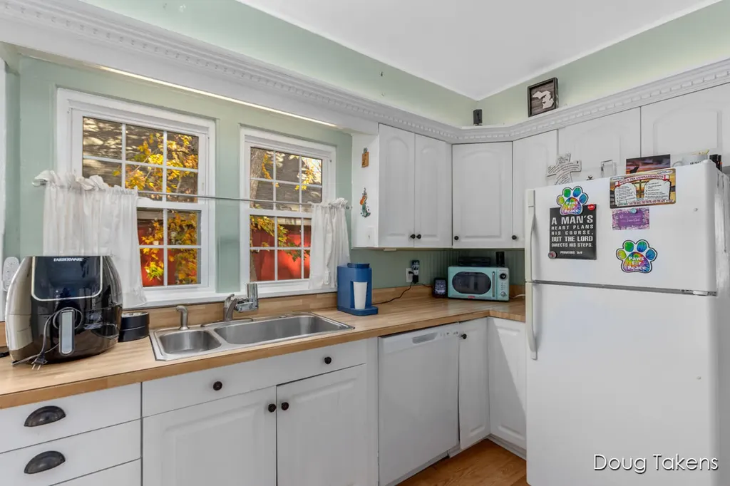 209 Rex Avenue Spring Lake Village MI 49456