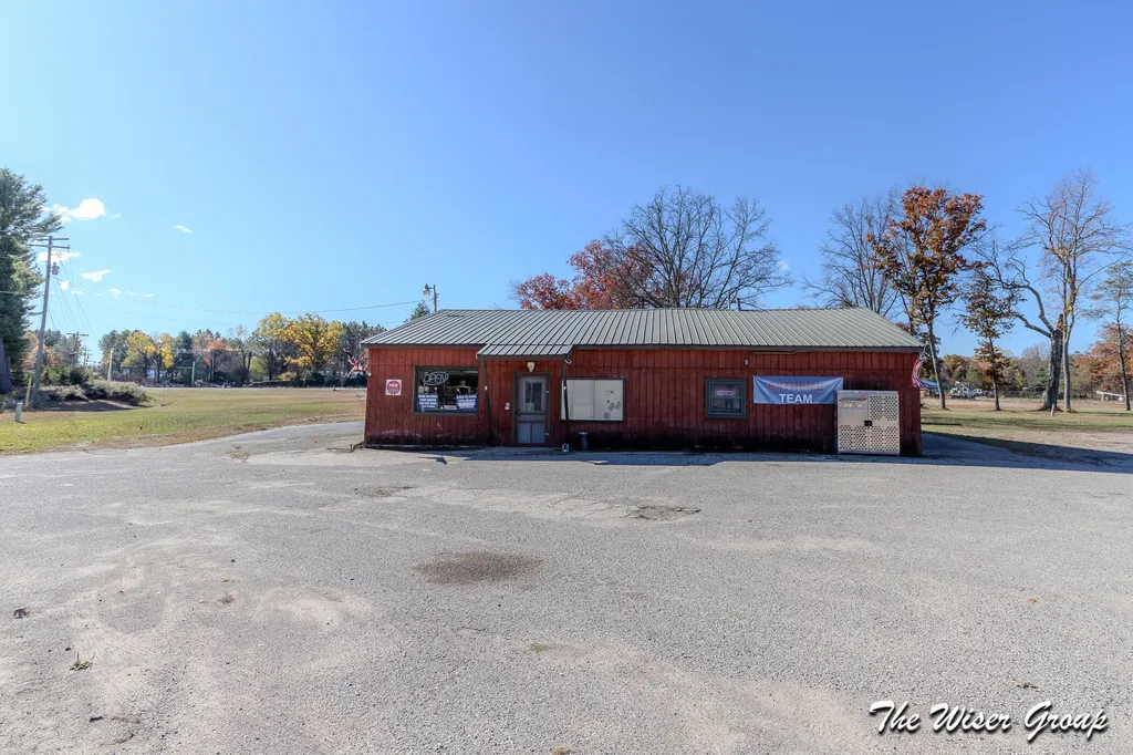 11991 N Woodbridge Avenue Lilley Township MI 49309