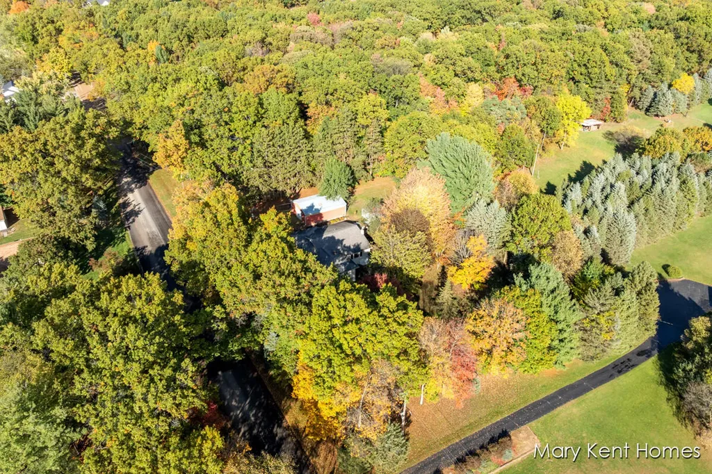 6662 Buttrick Avenue SE Caledonia Township MI 49302
