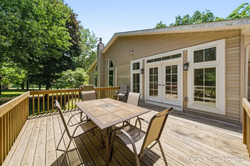 6662 Buttrick Avenue SE Caledonia Township MI 49302