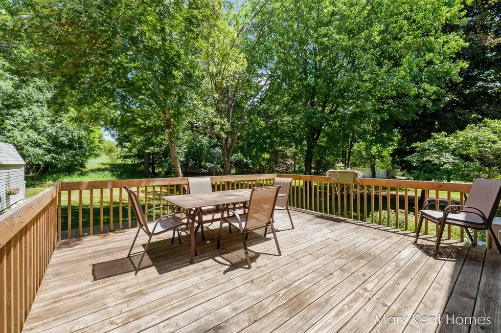 6662 Buttrick Avenue SE Caledonia Township MI 49302