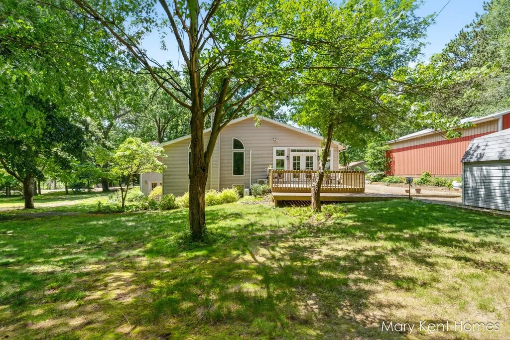 6662 Buttrick Avenue SE Caledonia Township MI 49302