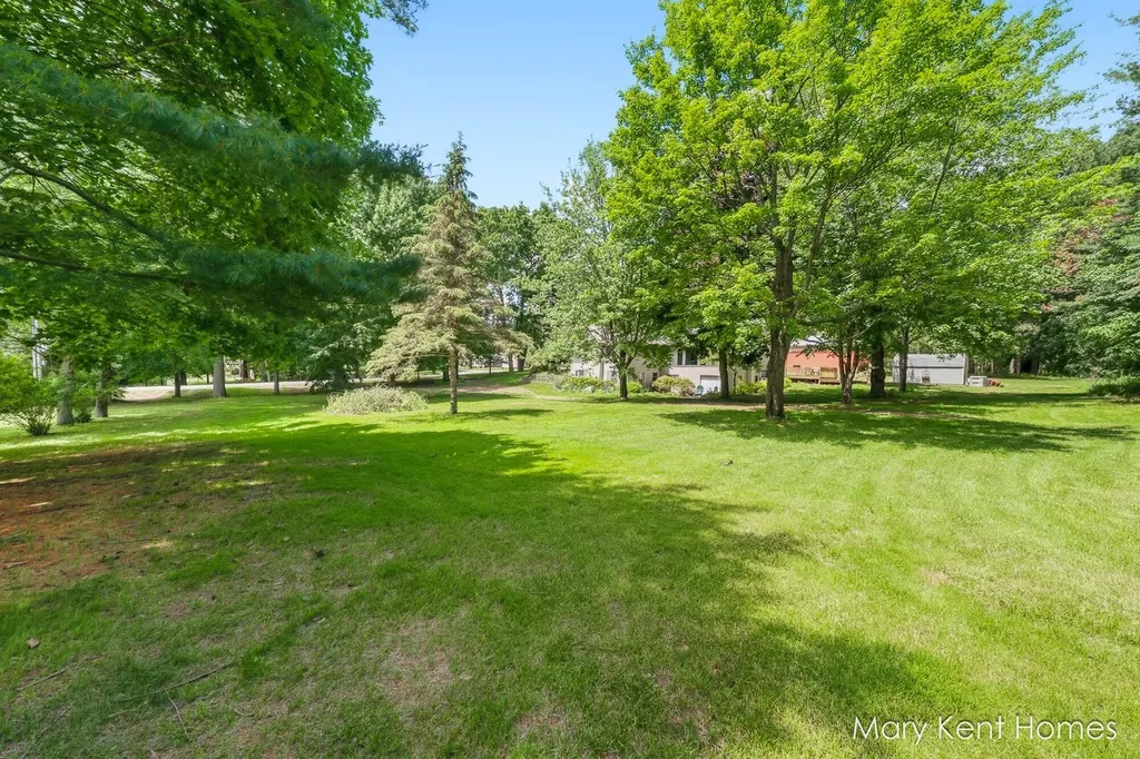 6662 Buttrick Avenue SE Caledonia Township MI 49302