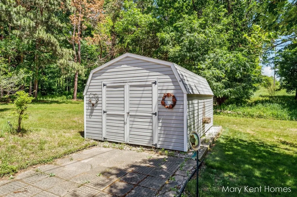 6662 Buttrick Avenue SE Caledonia Township MI 49302