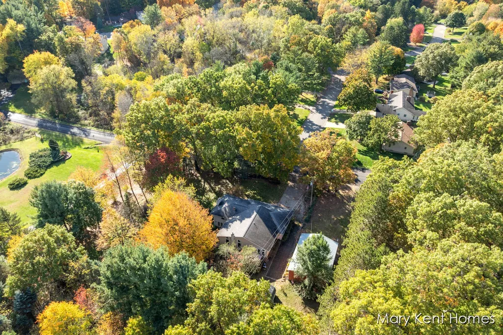 6662 Buttrick Avenue SE Caledonia Township MI 49302