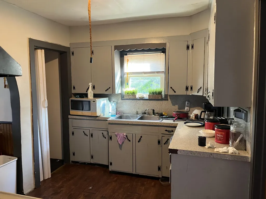 859 Lake Michigan Drive NW Grand Rapids City MI 49504
