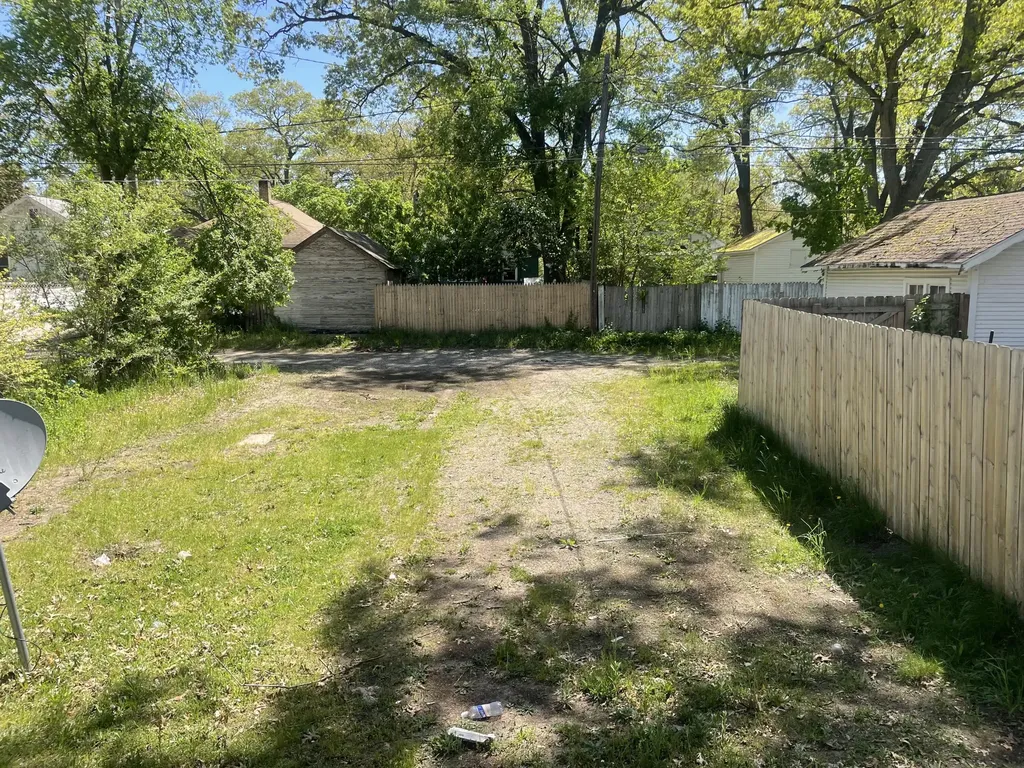 1776 Mcilwrath Street Muskegon City MI 49442