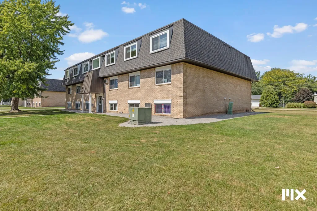 757 W Shepherd Street Charlotte City MI 48813