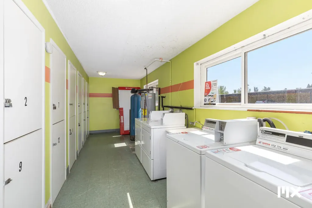 757 W Shepherd Street Charlotte City MI 48813
